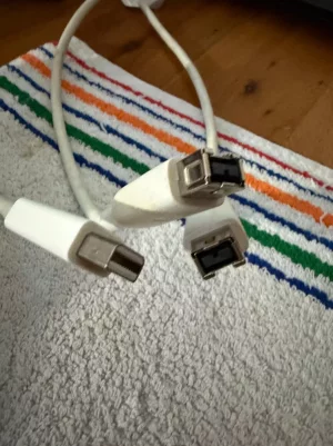 Cordon pour connecter a iMac27 de 2014 - DisplayMode.webp