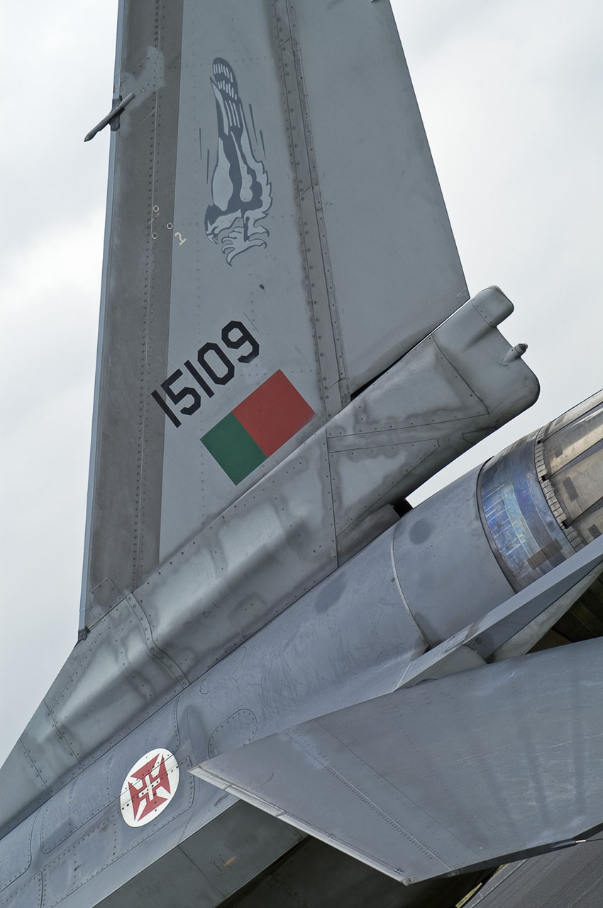 PAF-F16A-15109-a.jpg