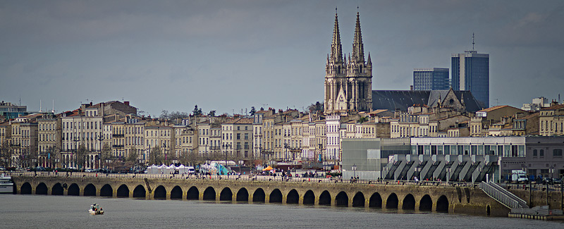 pano_quais_depuis_pont_mini.jpg