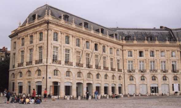 BordeauxPlaceBourse2_WEB.jpg