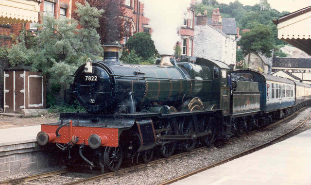 7822_Foxcote_Manor_Llangollen_Station.jpg