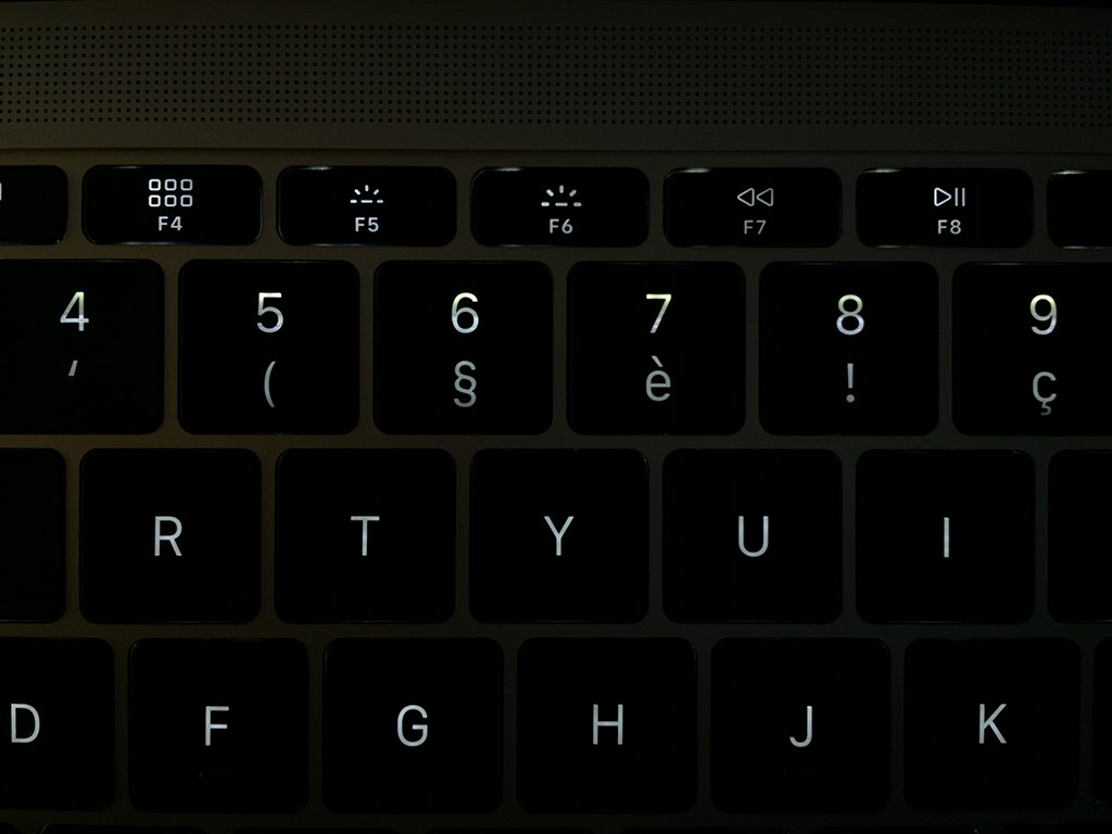 macbook.jpg