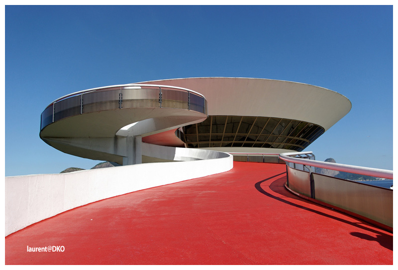 Nimeyer_Niteroi.jpg