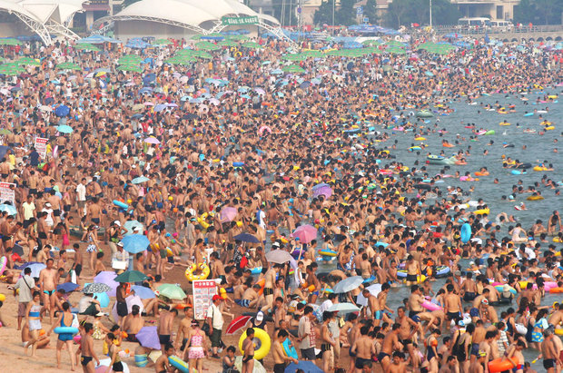 4644746-un-population-environment-figures-files.jpg