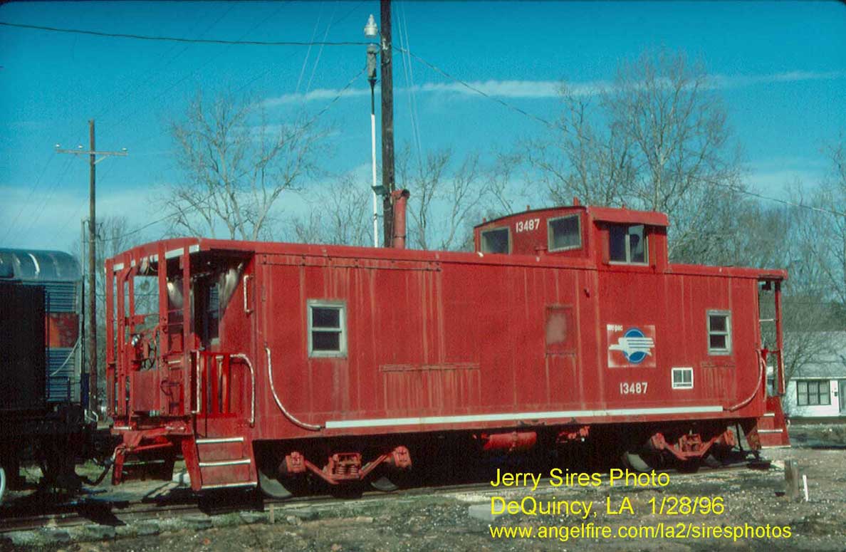 MP13487.jpg
