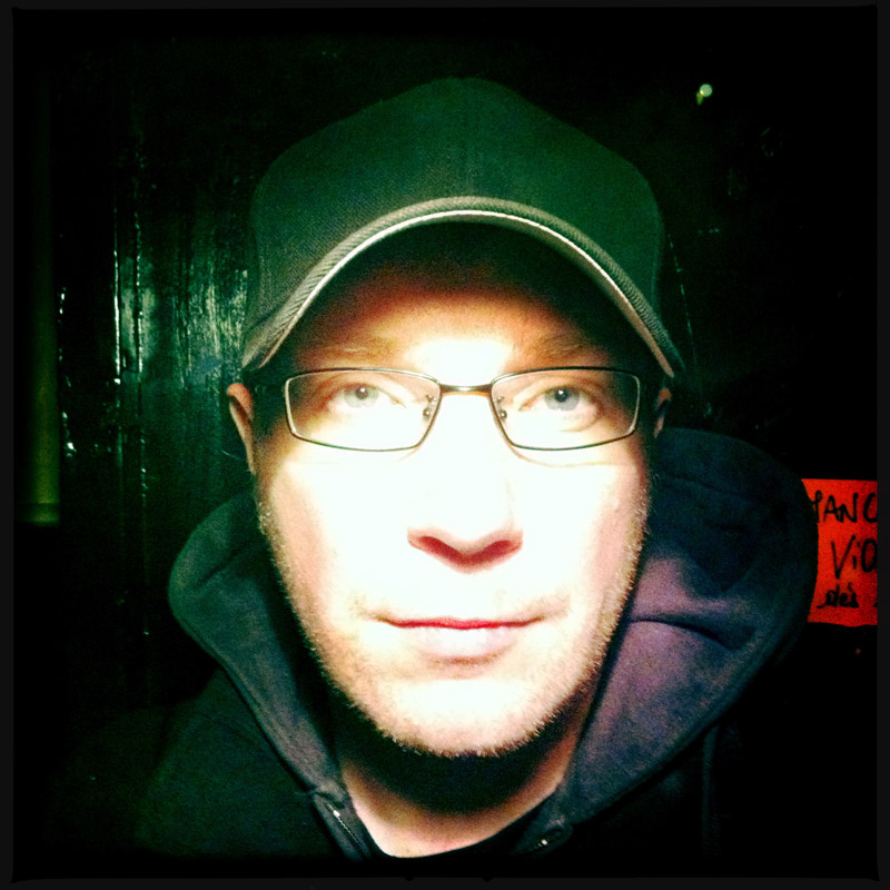 autoportraitdecembre2011.jpg