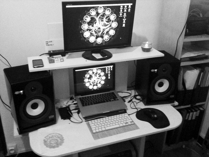 bureau%2002.jpg