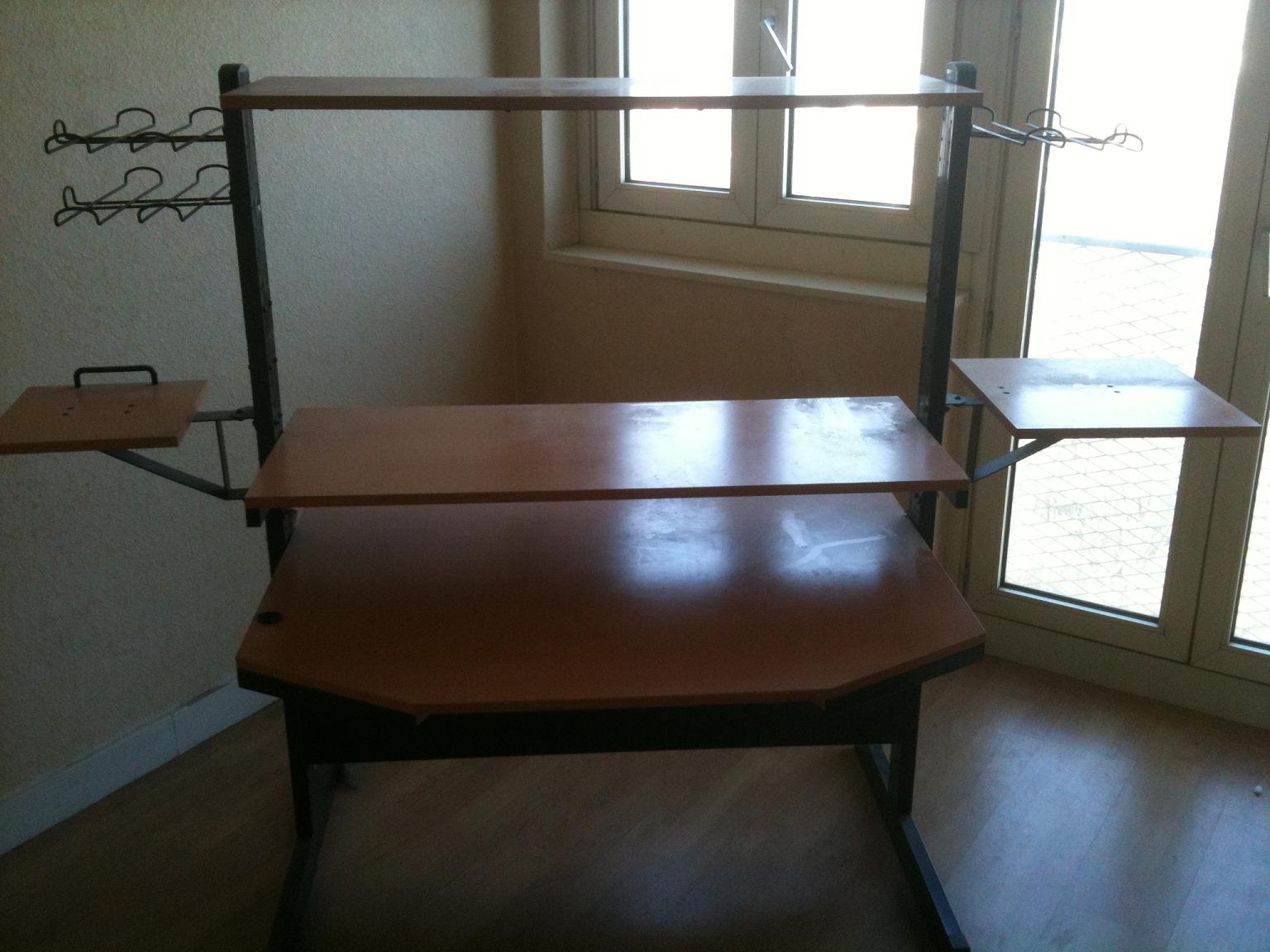 ikea-jerker-68215.jpg