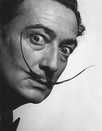 salvador-dali-peintre-provocateur-manipulateu-L-1.jpeg