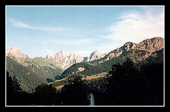 apr10010.jpg